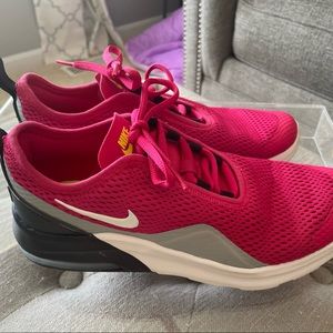 Nike Air gently used hot pink and black